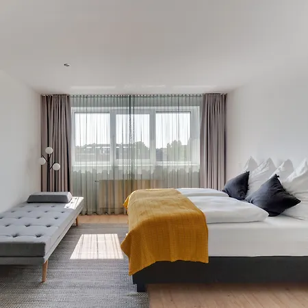 Limehome Wilhelminenstraße 4*