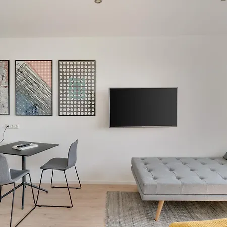 Limehome Wilhelminenstraße Aparthotel